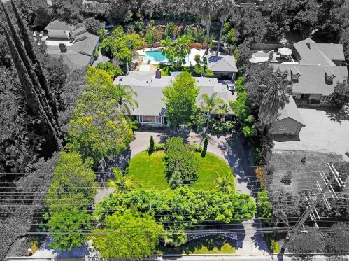 3315 Laurel Canyon Blvd, North Hollywood CA  91604-4133 exterior