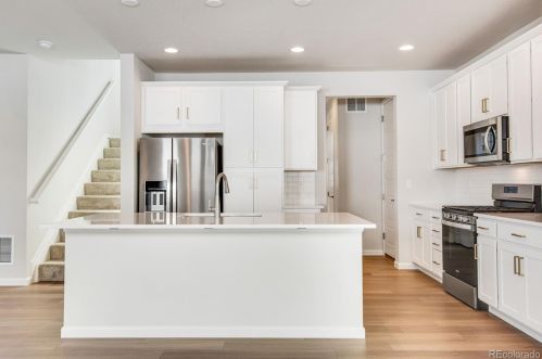 10622 Truckee St, Denver, CO 80022-8936