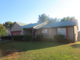 1439 Peabody Dr, Maryville, TN 37803-2888
