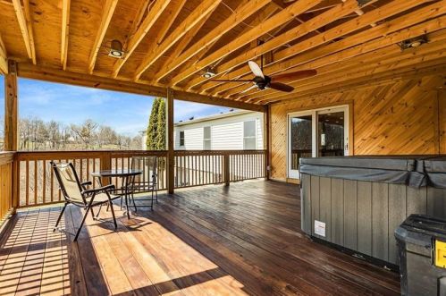 3594 Old Butler Rd, New Castle PA  16101-9027 exterior