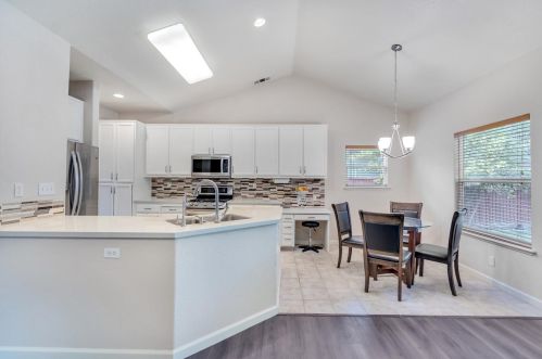 1710 Humboldt Ct, Los Banos CA  93635-5392 exterior