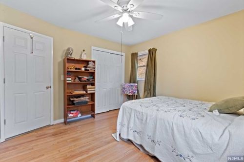 29 Ramapo Hills Blvd, Oakland NJ  07436-3906 exterior