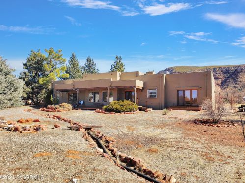 35 Sedona Rd, Sedona AZ 86351-7215 exterior