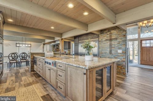 125 Commissioners Pike, Pilesgrove NJ 08098-2033 exterior