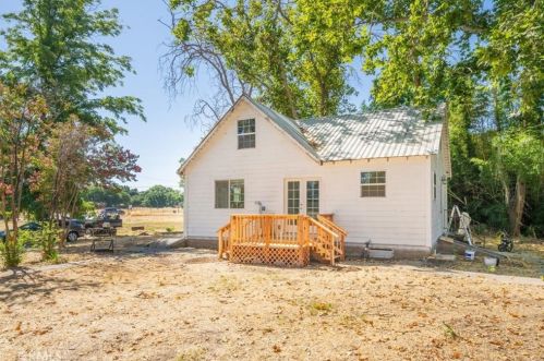 25140 3rd Ave, Los Molinos CA  96055-9532 exterior