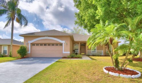 2429 Colonel Ford Dr, Lakeland, FL 33813-5881