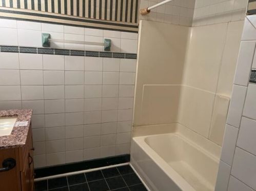 1228 32, Milwaukee WI 53208-2943 exterior