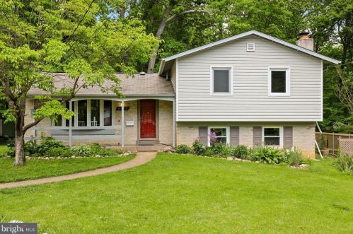 6206 Duntley Ct, Springfield, VA 22152-1906