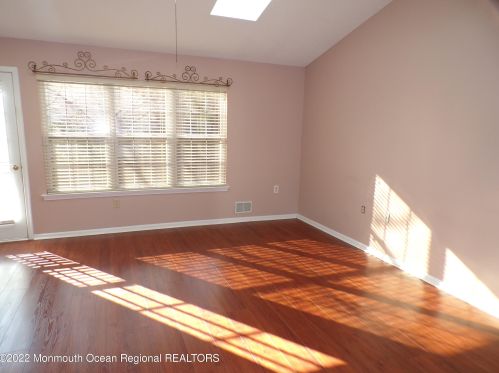 49 Baker Dr, Jackson Twp, NJ 08527-3902
