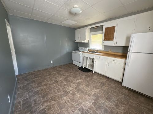 418 Division St, New Castle PA  16101-4568 exterior