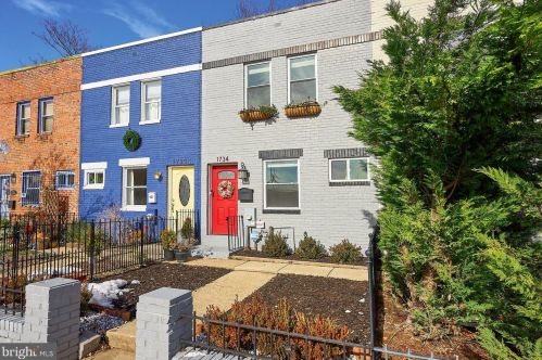 1734 Gales St, Washington, DC 20002-7206