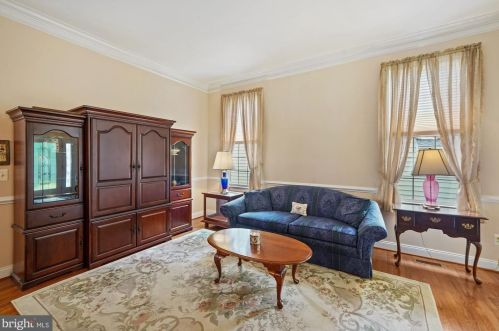 5433 Rodriquez Ln, Haymarket VA  20169-6100 exterior