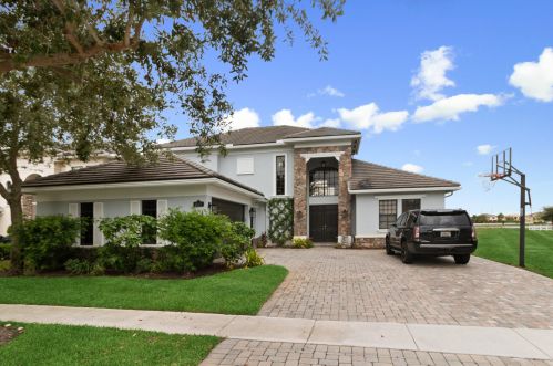 9015 Three Rail Dr, Boynton Beach, FL 33472-4335