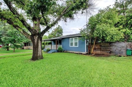 1504 Arcadia Ave, Austin TX  78757-2905 exterior