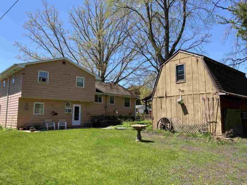 1354 Holiday Ave, Green Bay, WI 54304-3828