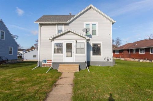 203 Dunkerton St, Dunkerton, IA 50626-9505