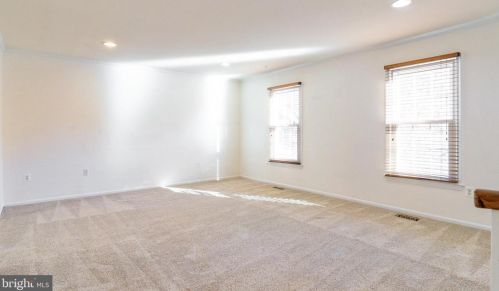 7106 Rolling Forest Ave, Springfield VA  22152-3618 exterior