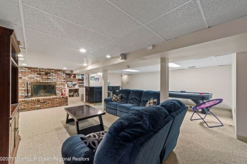 15 Sandburg Dr, Morganville NJ  07751-1428 exterior