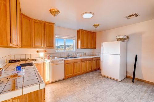 2144 Erwin Ranch Rd, Big Bear City CA  92314-8864 exterior