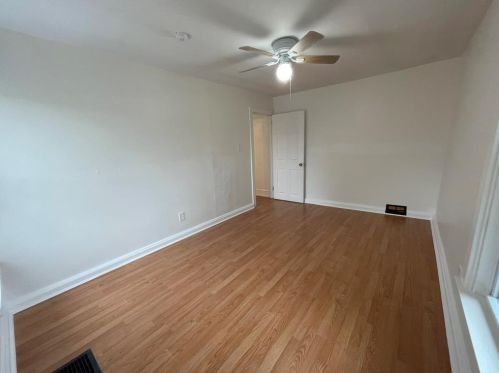 1130 Trexlertown Rd, Breinigsville PA  18031-1667 exterior