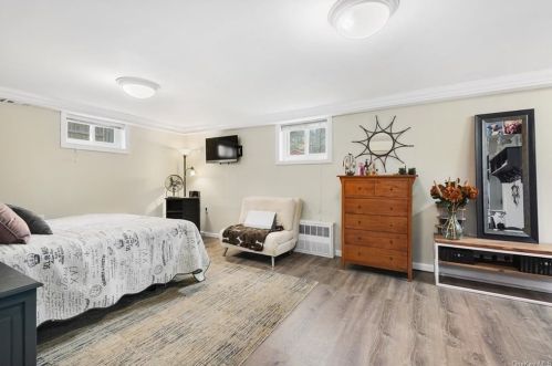 106 Halyan Rd, Yorktown Hgts NY  10598-4304 exterior