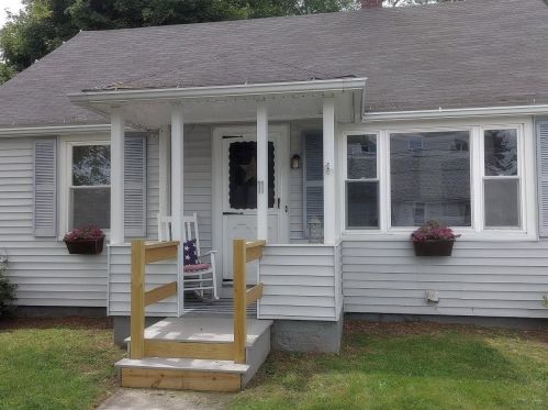 11 Davis St, Somersworth NH  03878-1703 exterior