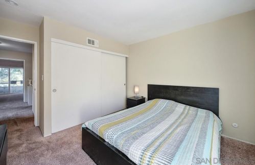 1477 Falcon Ln, El Cajon CA  92020-1426 exterior