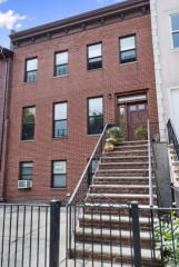 28 4th St, Brooklyn, NY 11218-1024