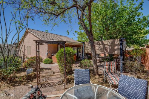 3822 Blackhawk Dr, Glendale AZ 85308-9487 exterior