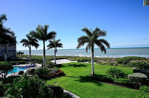 110 Inagua Ln, Bonita Springs, FL 34134-8521