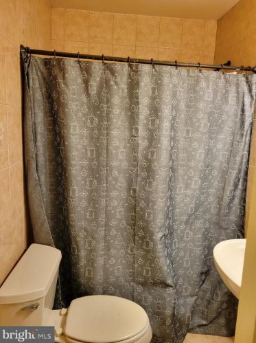 222 Morris Ave, Trenton NJ 08611-3665 exterior