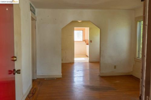 1735 Liberty St, Richmond CA  94530-1912 exterior