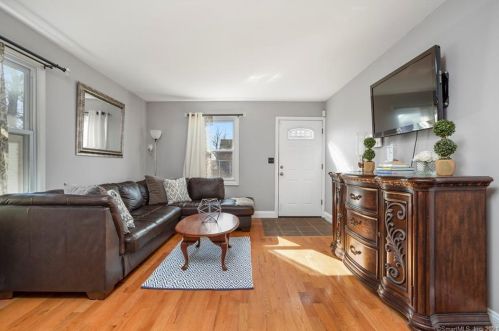 108 Brittin Ave, Bridgeport, CT 06605-3418