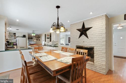 125 Dixie Dr, Red Lion PA  17356-1110 exterior