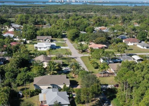 4535 Del Rio Ln, Bonita Springs FL 34134-7236 exterior