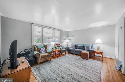 432 Wyndom Ter, Holmes PA  19043-1127 exterior