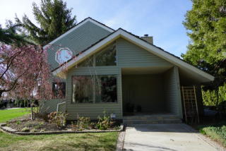 762 H St, George, WA 98848-1318
