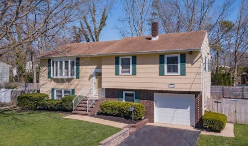 35 Tanglewood Rd, Bricktown, NJ 08724-4335