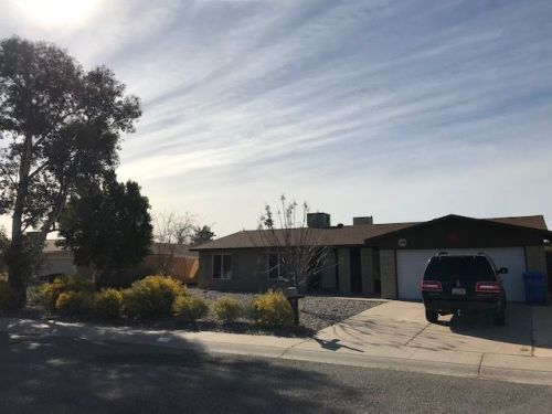 4815 Columbine Dr, Glendale, AZ 85304-2225