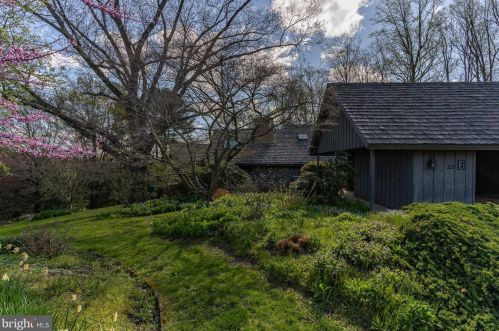 23 Southridge Dr, Kennett Sq, PA 19348-2714