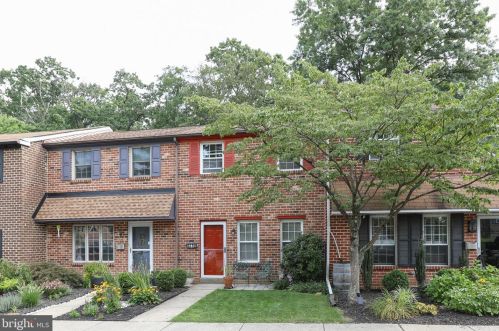 31 Constitution Ave, Gardenville, PA
