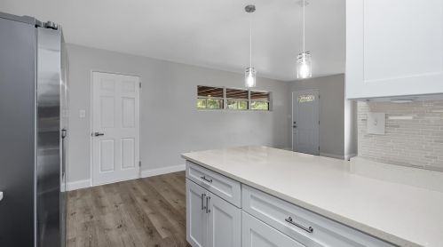 280 Triplet Lake Dr, Casselberry FL  32707-3316 exterior