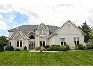 758 Saint Annes Dr, Holland, OH 43528-8476