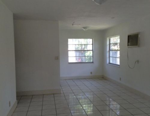 128 5th Ave, Dania Beach FL  33004-2753 exterior