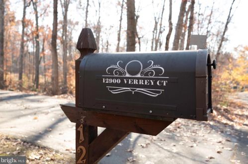 12900 Verrey Ct, Spotsylvania VA  22551-8009 exterior