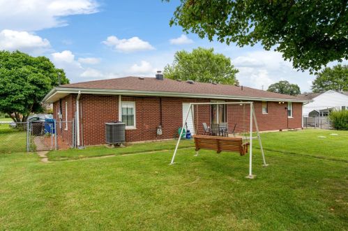 1774 Wayne Rd, Wilmington OH  45177-1050 exterior