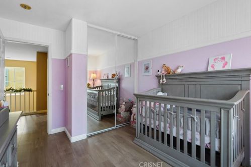 19920 Holly Dr, Santa Clarita CA  91350-3698 exterior