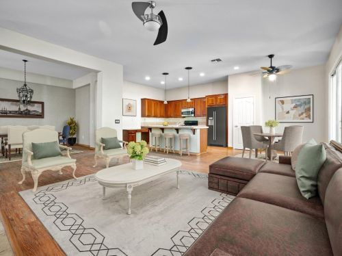 2431 Emerald Lake Ln, Elk Grove CA  95758-3608 exterior