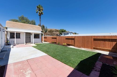 33347 Harvest Way, Wildomar CA 92595-9118 exterior
