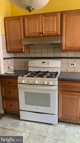 7349 20th St, Philadelphia PA  19138-2730 exterior